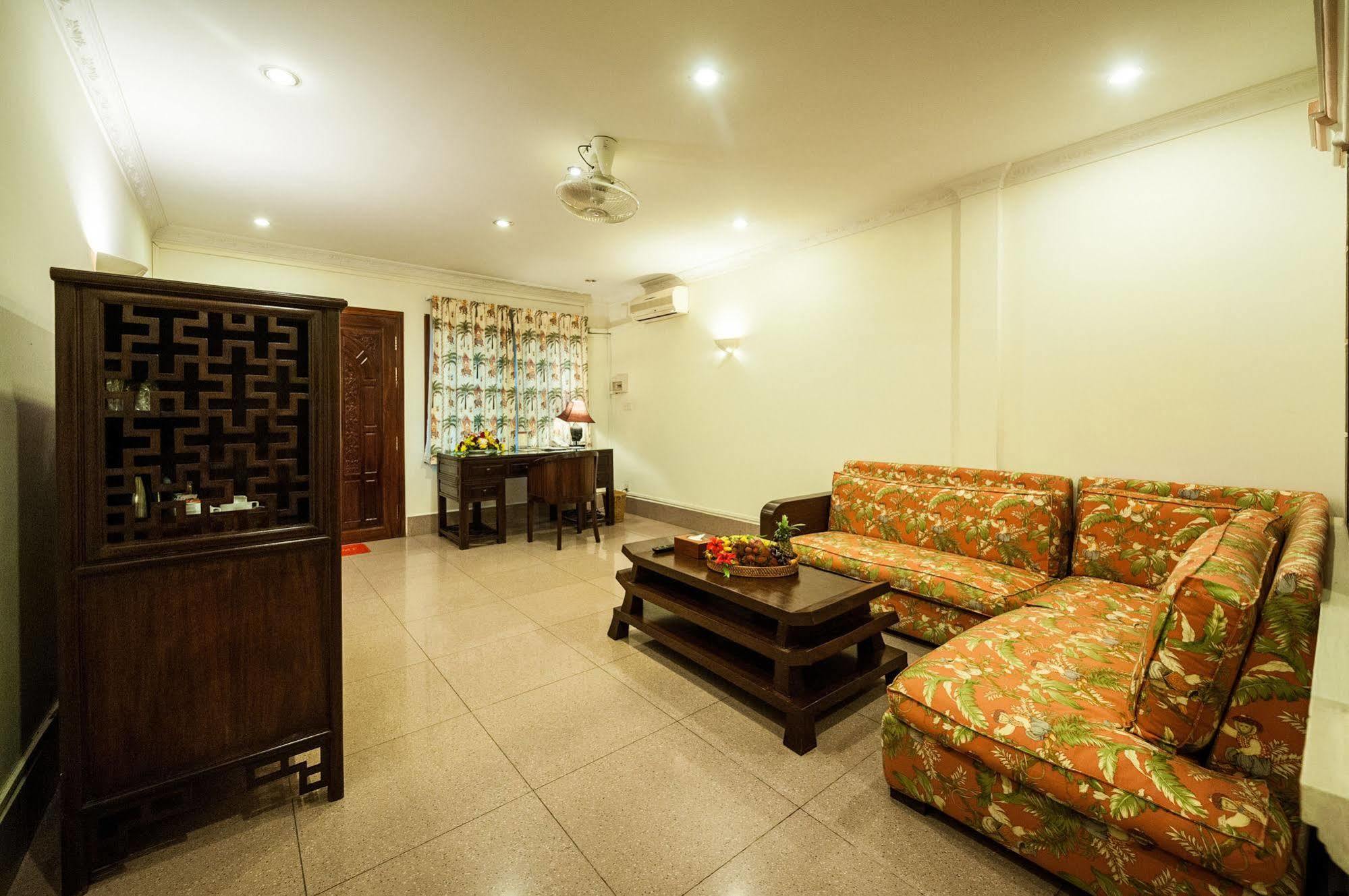 Red Hibiscus Hotel Πνομ Πενχ Εξωτερικό φωτογραφία